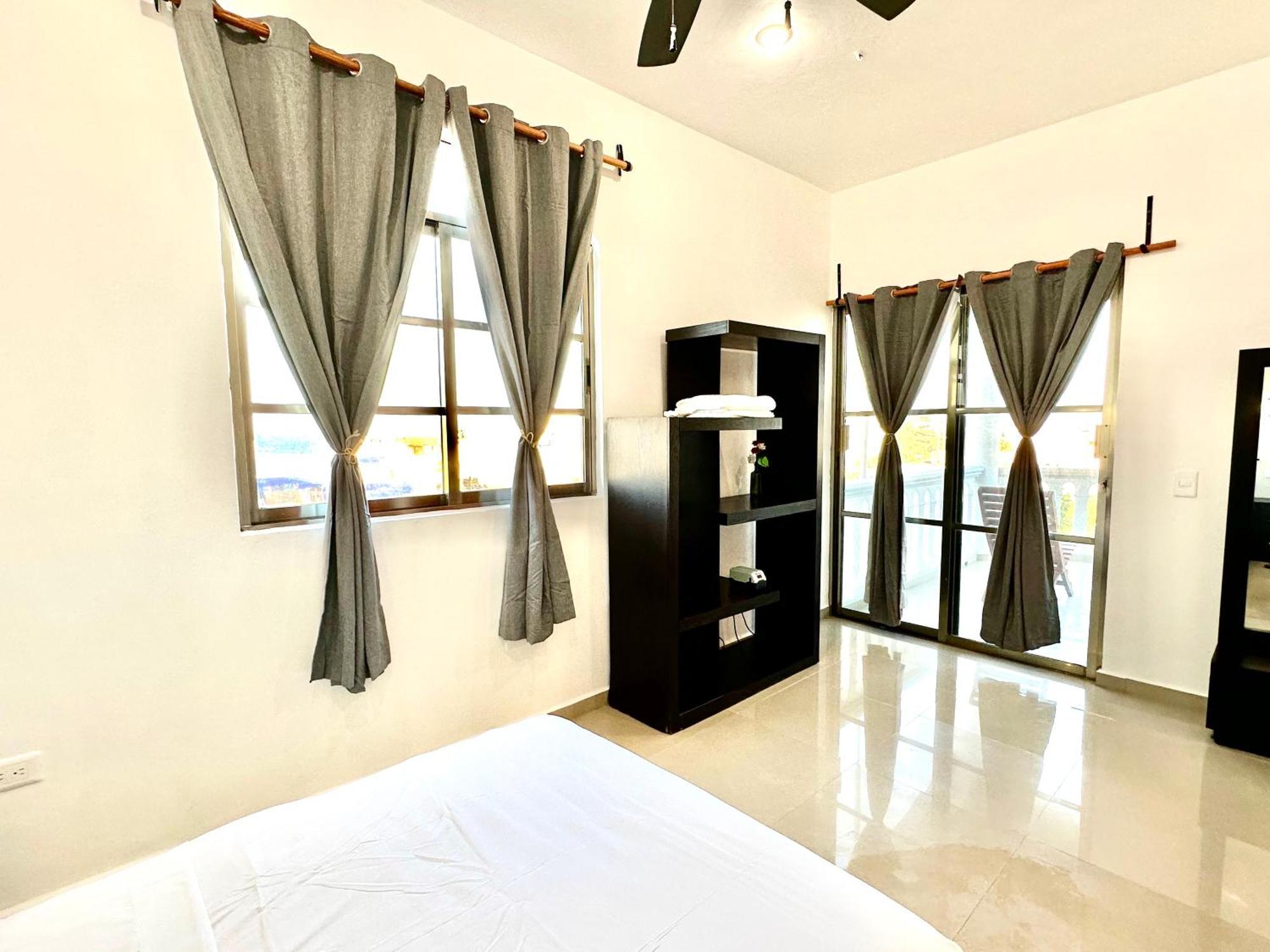 Entero Con Vista Al Mar Desde Terraza Y Balcon *