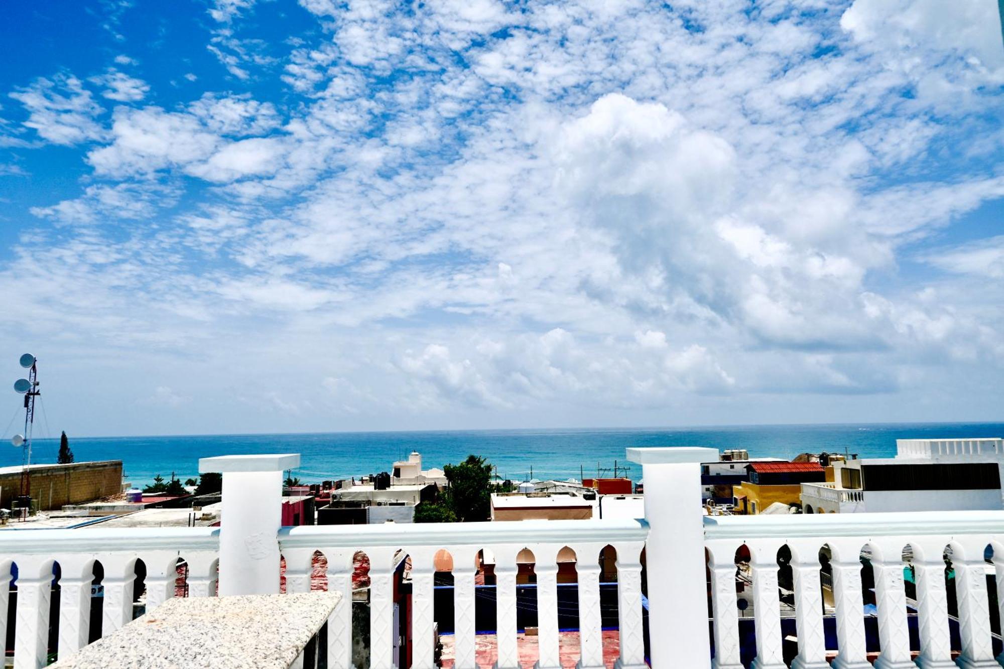 Entero Con Vista Al Mar Desde Terraza Y Balcon Сasa de vacaciones