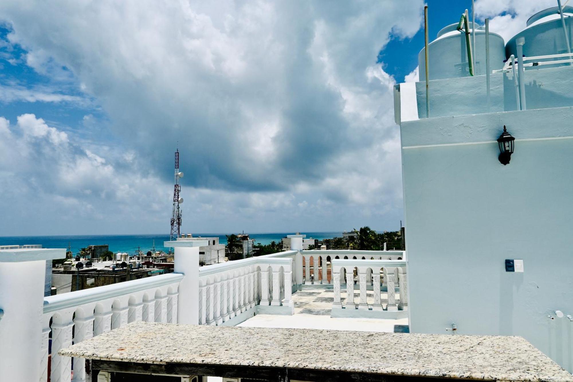 Entero Con Vista Al Mar Desde Terraza Y Balcon Сasa de vacaciones *
